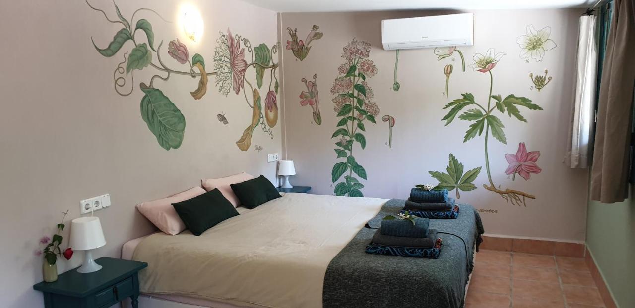 Vegan Guesthouse Finca Pereila Coín Eksteriør billede